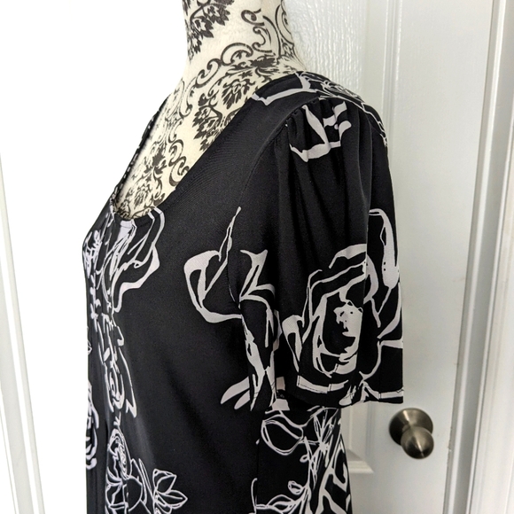 Chetta B short sleeve scoop neck summer dress womens Size 8 Black White Floral - Picture 3 of 12